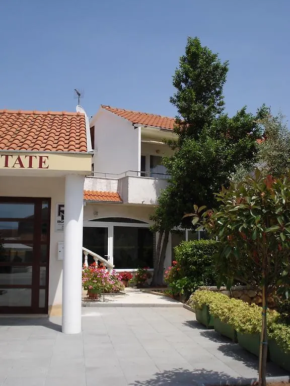 Apartments Keran Sukošan Chorwacja